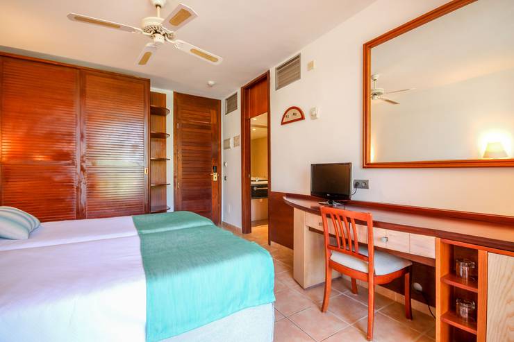 Superior double room blau colonia sant jordi resort & spa majorca Superior double room blau colonia sant jordi resort & spa majorca