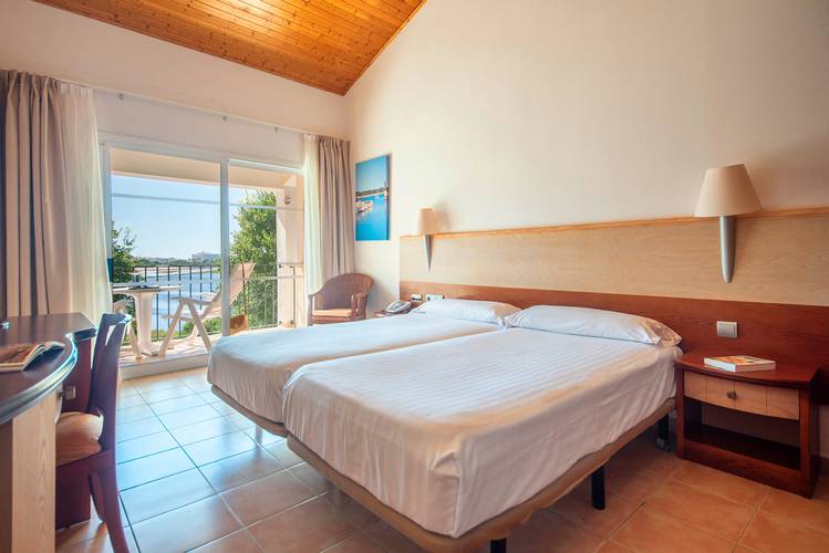 Doppelzimmer blau còlonia sant jordi mallorca Doppelzimmer blau còlonia sant jordi mallorca