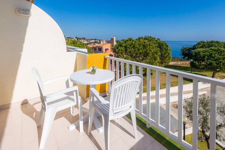 Double room sea front view deluxe blau punta reina family resort majorca Double room sea front view deluxe blau punta reina family resort majorca