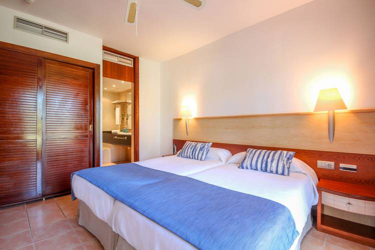 Superior suite blau colonia sant jordi resort & spa majorca Superior suite blau colonia sant jordi resort & spa majorca