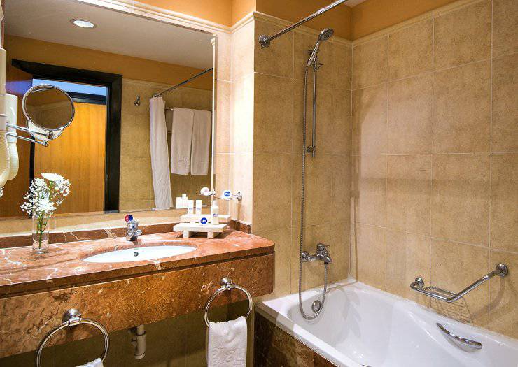 Chambre double supérieure vue jardin Blau Varadero Only Adults Cuba Chambre double supérieure vue jardin Blau Varadero Only Adults Cuba