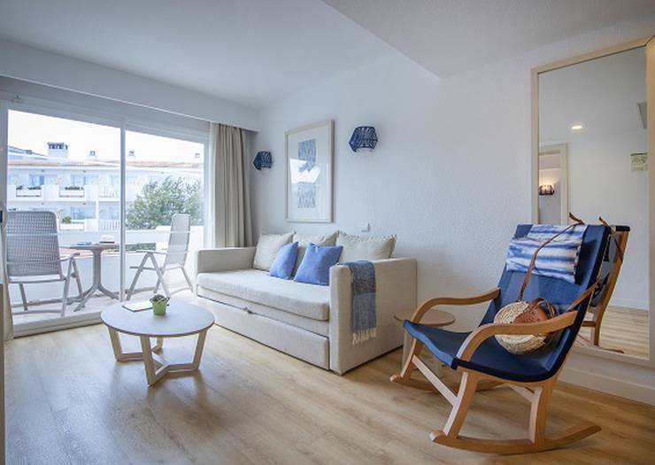Junior suite with balcony Blau Punta Reina Majorca Junior suite with balcony Blau Punta Reina Majorca