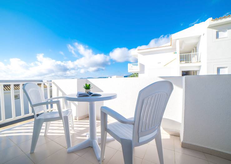 Double room with balcony Blau Punta Reina Majorca Double room with balcony Blau Punta Reina Majorca