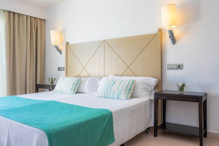 Habitación Doble Vista Mar Blau Punta Reina Resort Mallorca Habitación Doble Vista Mar Blau Punta Reina Resort Mallorca
