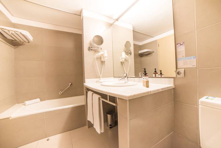 Double room blau punta reina resort majorca Double room blau punta reina resort majorca