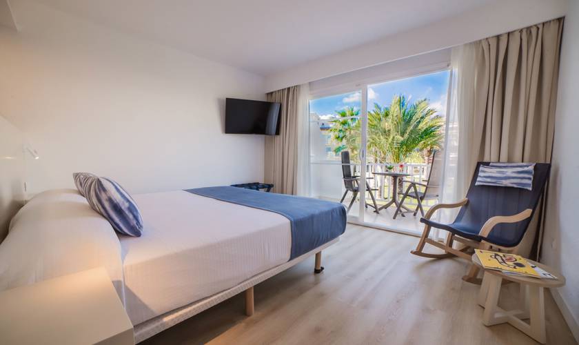 Double room superior with balcony Blau Punta Reina Majorca Double room superior with balcony Blau Punta Reina Majorca
