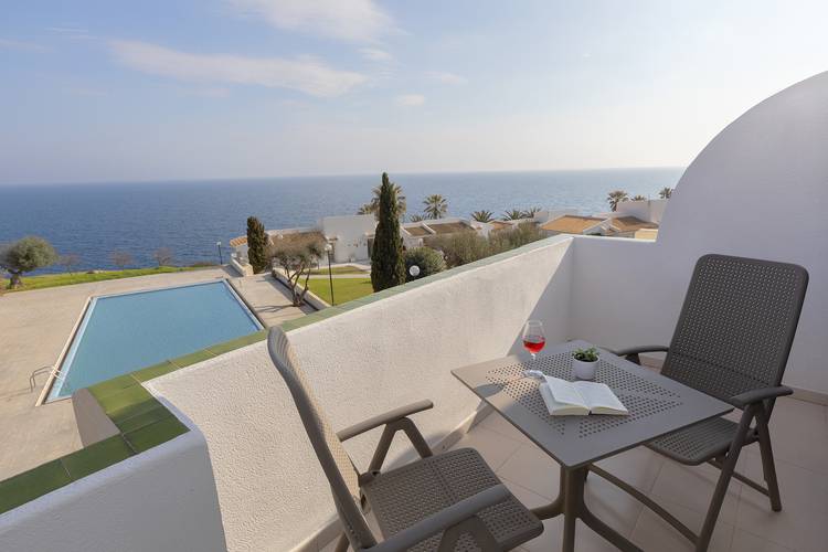 Double room sea front view deluxe blau punta reina resort majorca Double room sea front view deluxe blau punta reina resort majorca