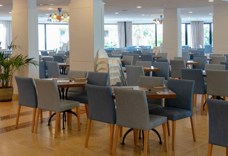 Ristorante a buffet Voramar Blau Punta Reina Resort Maiorca Ristorante a buffet Voramar Blau Punta Reina Resort Maiorca