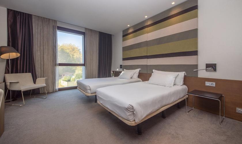 Master suite mit zugang zum aquaxana Las Caldas by Blau Hotels Asturien